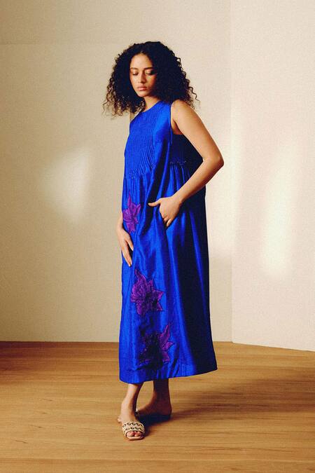 Buy Kavya Singh Kundu Blue Embroidery High Neck Handwoven Mulberry Silk Dress Online at Aza Fashions Buy_Kavya Singh Kundu_Blue Embroidery High Neck Handwoven Mulberry Silk Dress _Online_at_Aza_Fashions