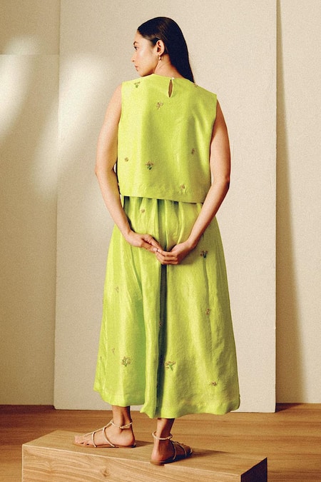 Kavya Singh Kundu Green Handwoven Mulberry Silk Top 