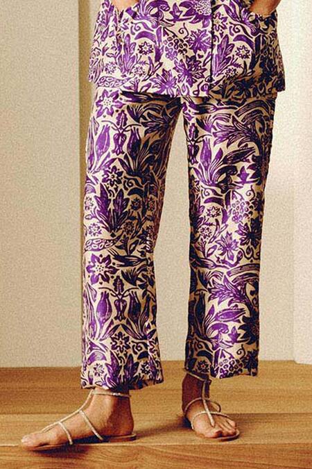 Buy_Kavya Singh Kundu_Purple V-neck Handwoven Mulberry Silk Pant Set _Online_at_Aza_Fashions