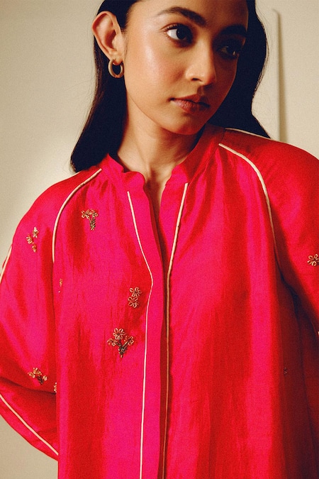 Kavya Singh Kundu Red Embroidery Mandarin Collar Handwoven Silk Pant Set at Aza Fashions Kavya Singh Kundu_Red Embroidery Mandarin Collar Handwoven Silk Pant Set _at_Aza_Fashions