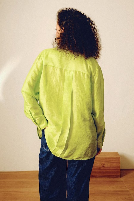 Kavya Singh Kundu Boa Floral Embellished Shirt 