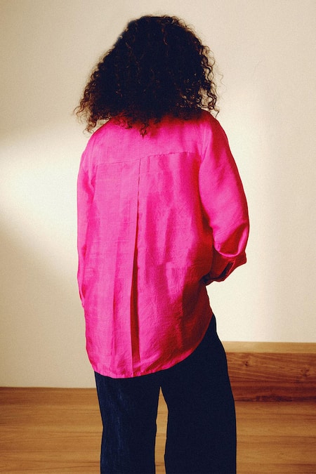 Kavya Singh Kundu Pink Handwoven Mulberry Silk Shirt 