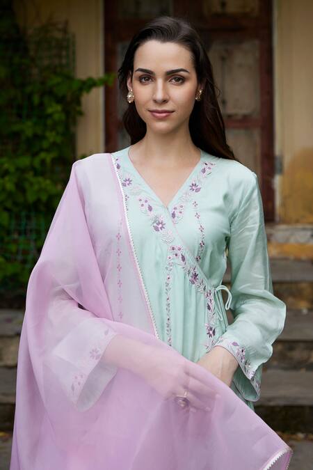 Buy_Seher Jaipur_Green Embroidery V-neck Adya Kurta Set