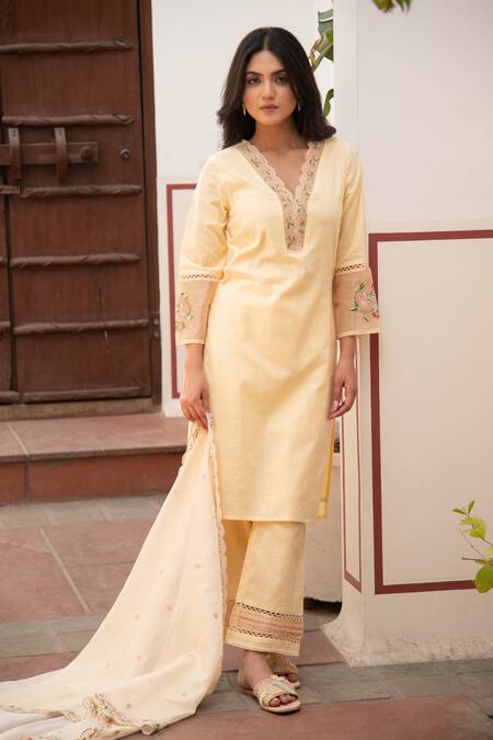 Seher Jaipur_Yellow Embroidery V-neck Amani Kurta Set _at_Aza_Fashions