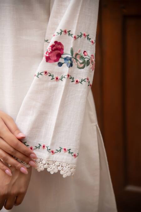 Shop_Seher Jaipur_White Muslin Embroidery V-neck Yasmin Silk Kurta Set _Online_at_Aza_Fashions