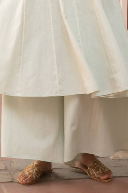 Seher Jaipur_Mint Embroidery Split V-neck Green Saira Anarkali Set _Online_at_Aza_Fashions