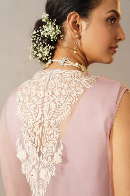 Aditi Somani Pink Organza, Satin Embroidery V-neck Rose Kurta Set Online at Aza Fashions Aditi Somani_Pink Organza, Satin Embroidery V-neck Rose Kurta Set _Online_at_Aza_Fashions