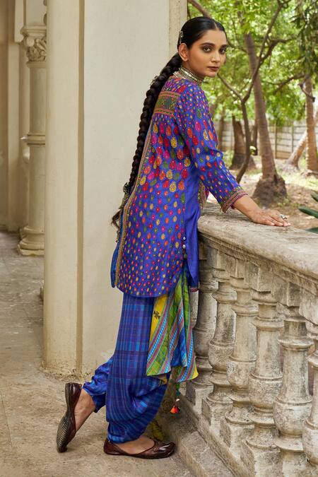 Buy_Shraddha Rambhia_Blue Silk Embroidery Round Neck Printed Kurta Set With Dhoti Pant_Online_at_Aza_Fashions