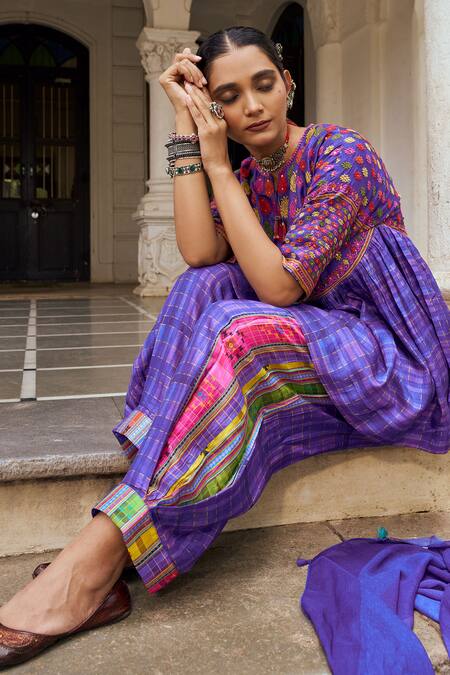 Buy Shraddha Rambhia Purple Silk Embroidery Round Neck Printed Kurta Set Buy_Shraddha Rambhia_Purple Silk Embroidery Round Neck Printed Kurta Set