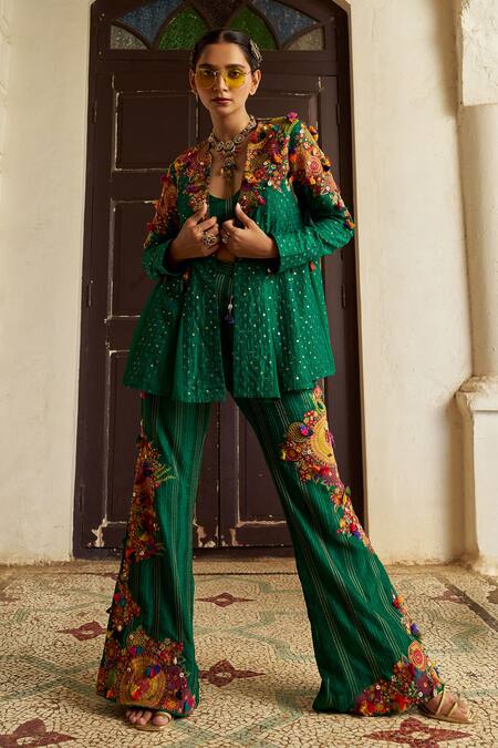 Buy_Shraddha Rambhia_Green Silk Embroidery V-neck Floral Kurta Set_Online_at_Aza_Fashions