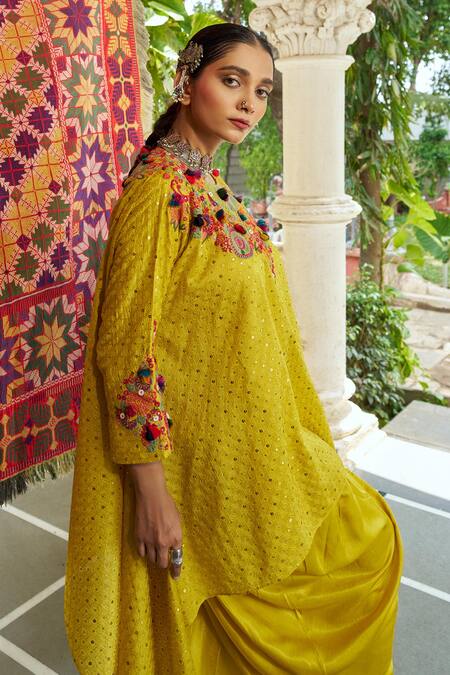 Buy Shraddha Rambhia Yellow Silk Beads, Sequins Round Neck Slub Kurta Set Online at Aza Fashions Buy_Shraddha Rambhia_Yellow Silk Beads, Sequins Round Neck Slub Kurta Set_Online_at_Aza_Fashions