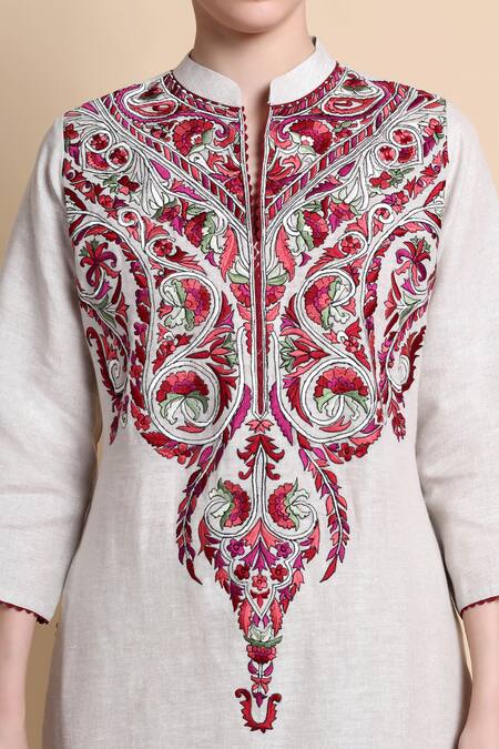 Shop Bhairavi Jaikishan Beige Linen Embroidery Mandarin Collar Kurta Set Shop_Bhairavi Jaikishan_Beige Linen Embroidery Mandarin Collar Kurta Set
