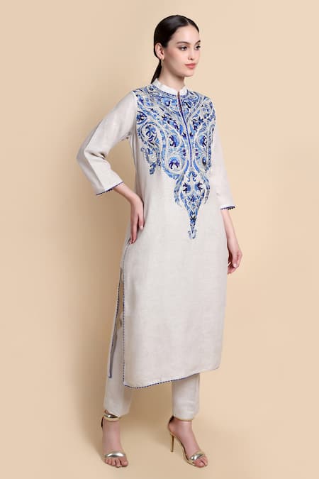 BHAIRAVI JAIKISHAN Beige Embroidered Kurta Set 