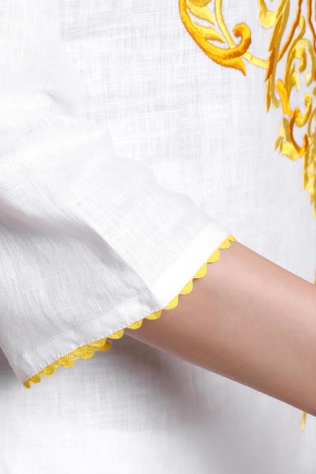 Buy_Bhairavi Jaikishan_White Linen Embroidery Mandarin Collar Kurta Set _Online_at_Aza_Fashions