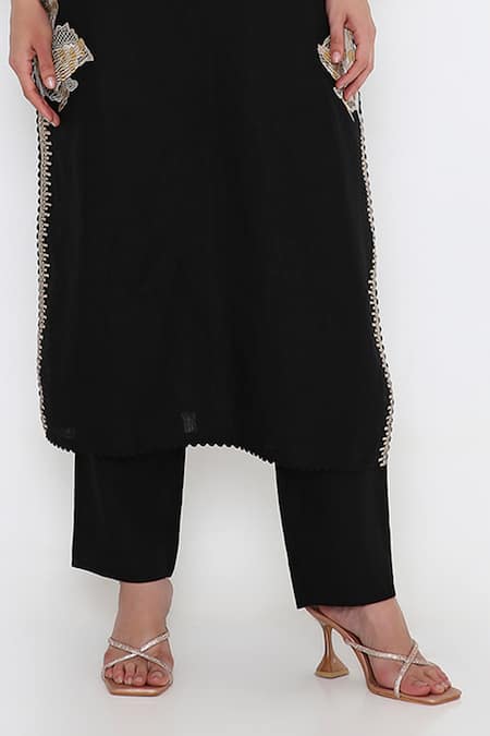 Shop_Bhairavi Jaikishan_Black Linen Embroidery Mandarin Collar Kurta Set _Online_at_Aza_Fashions