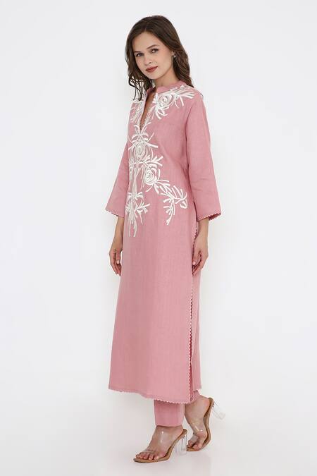Buy_Bhairavi Jaikishan_Pink Linen Embroidery Split V-neck Kurta Set _Online_at_Aza_Fashions