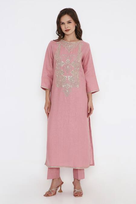Bhairavi Jaikishan_Pink Linen Embroidery Round Neck Kurta Set _Online_at_Aza_Fashions
