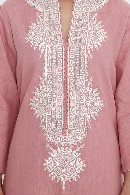Buy_Bhairavi Jaikishan_Pink Linen Embroidery Split V-neck Kurta Set 