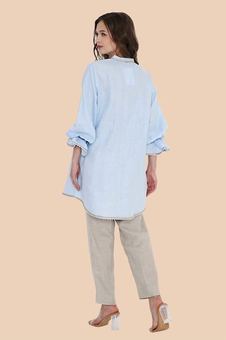 Bhairavi Jaikishan Embroidered Blue Linen Kurta 