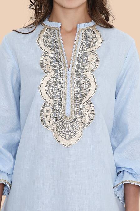 Shop_Bhairavi Jaikishan_Blue Linen Embroidery Split V-neck Kurta _Online_at_Aza_Fashions