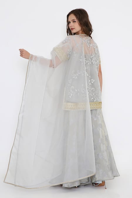 Bhairavi Jaikishan Embroidered Organza Kurta Set 