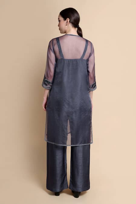 Bhairavi Jaikishan Grey Embroidered Kurta Set 