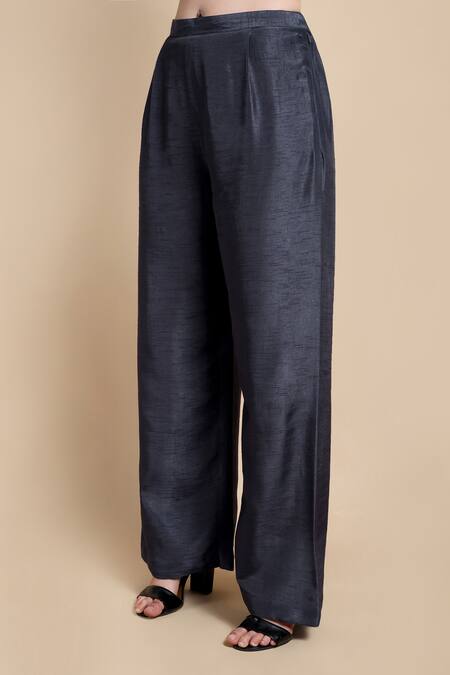 Bhairavi Jaikishan_Gray Organza, Silk Embroidery, Sequins Split V-neck Grey Kurta Set _at_Aza_Fashions