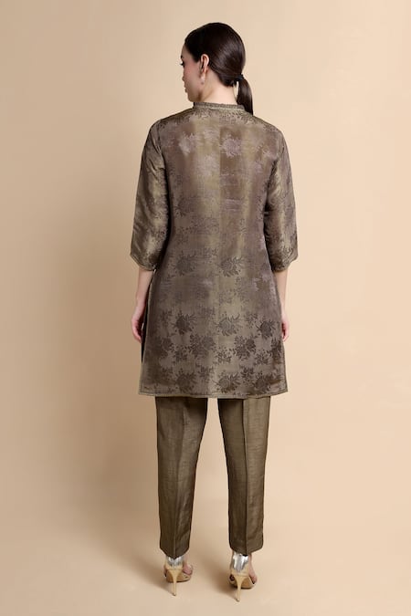 Bhairavi Jaikishan Brown Embroidered Kurta Set 