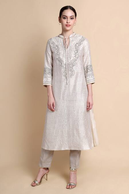 Bhairavi Jaikishan_White Silk, Muslin, Linen Embroidery Open Neck Designer Straight Kurta Set _at_Aza_Fashions