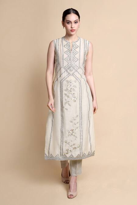 Bhairavi Jaikishan_White Embroidery, Beads Keyhole Neck Munga Silk Kurta _Online_at_Aza_Fashions