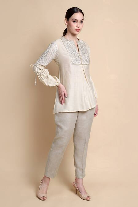 Buy_Bhairavi Jaikishan_White Linen Beads Split V-neck Designer Fusion Style Kurta Set _Online_at_Aza_Fashions