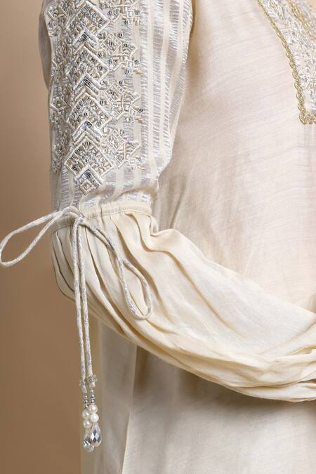 Buy_Bhairavi Jaikishan_White Linen Beads Split V-neck Designer Fusion Style Kurta Set 