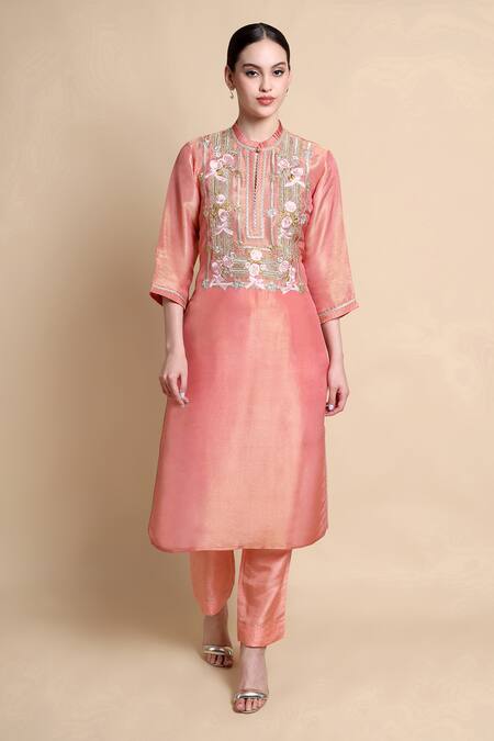 Buy_Bhairavi Jaikishan_Pink Tissue, Silk Embroidery Mandarin Collar Kurta Trouser Set 