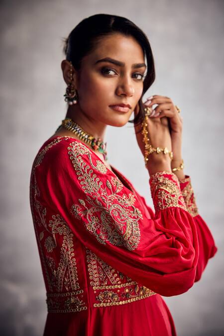 Buy_Aman Takyar_Red Embroidery V-neck Angarkha Kurta _Online_at_Aza_Fashions