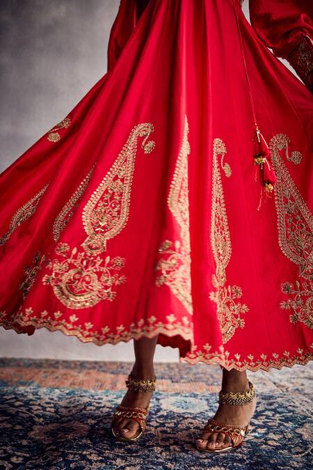 Shop_Aman Takyar_Red Embroidery V-neck Angarkha Kurta _Online_at_Aza_Fashions