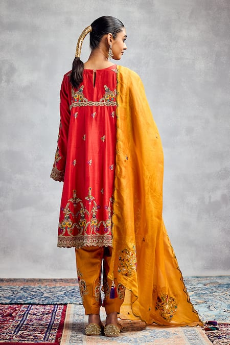 Aman Takyar Embroidered Orange Kurta Set 