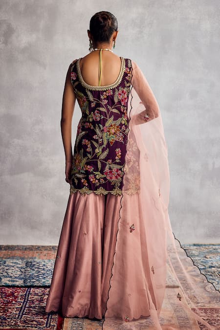 Aman Takyar Dark Purple Embroidered Kurta Set 