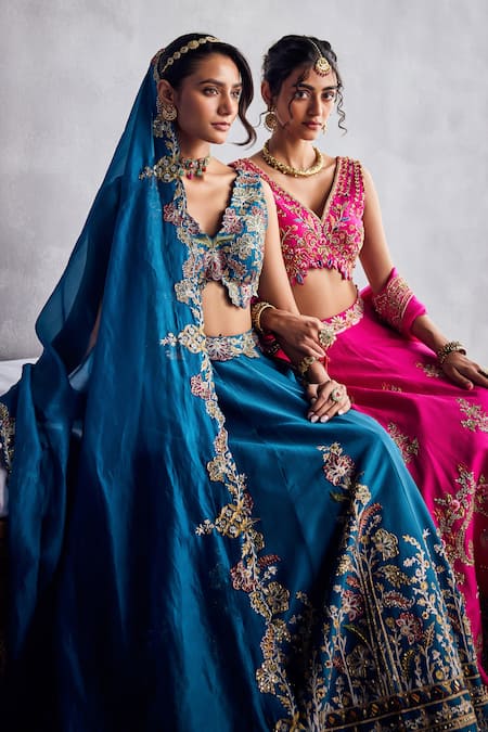 Buy Aman Takyar Fuchsia Sequins, Embroidery V-neck Fuschia Pink Designer Lehenga Set Online at Aza Fashions Buy_Aman Takyar_Fuchsia Sequins, Embroidery V-neck Fuschia Pink Designer Lehenga Set _Online_at_Aza_Fashions