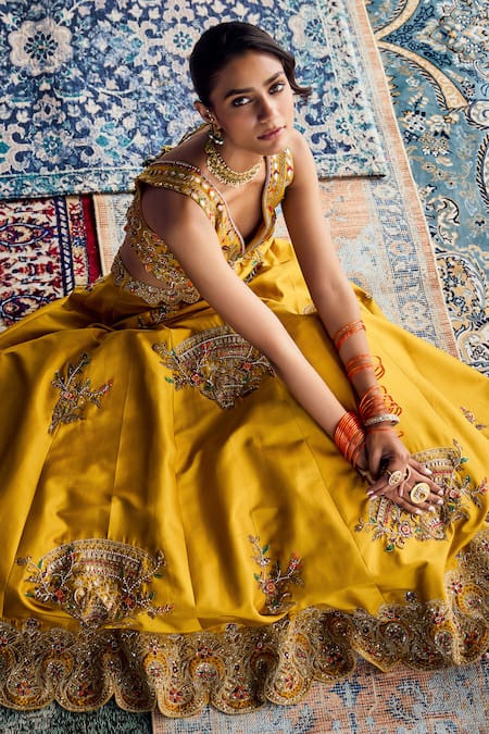 Shop_Aman Takyar_Yellow Organza Sequins, Embroidery, Beads V-neck Designer Spectra Lehenga Set 