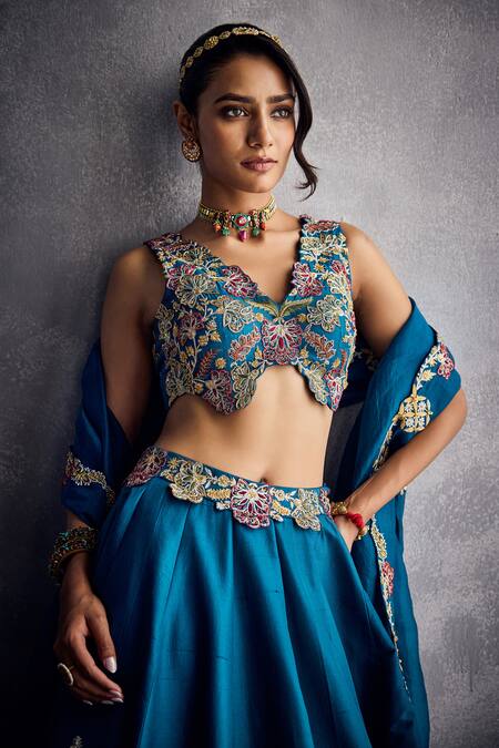 Aman Takyar Blue Organza Embroidery V-neck Deep Ocean Classic Lehenga Set Online at Aza Fashions Aman Takyar_Blue Organza Embroidery V-neck Deep Ocean Classic Lehenga Set _Online_at_Aza_Fashions