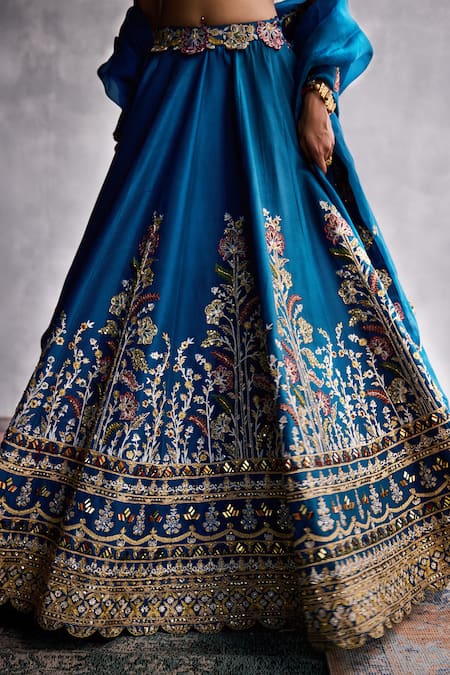 Aman Takyar Blue Organza Embroidery V-neck Deep Ocean Classic Lehenga Set at Aza Fashions Aman Takyar_Blue Organza Embroidery V-neck Deep Ocean Classic Lehenga Set _at_Aza_Fashions