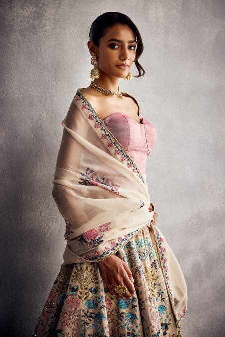 Aman Takyar_Ivory Embroidery Sweetheart Neck Fusion Lehenga Set _Online_at_Aza_Fashions