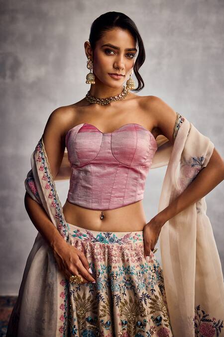 Buy_Aman Takyar_Ivory Embroidery Sweetheart Neck Fusion Lehenga Set _Online_at_Aza_Fashions