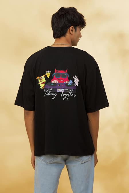 Theorem VIBING TOGETHER Designer T-Shirt 