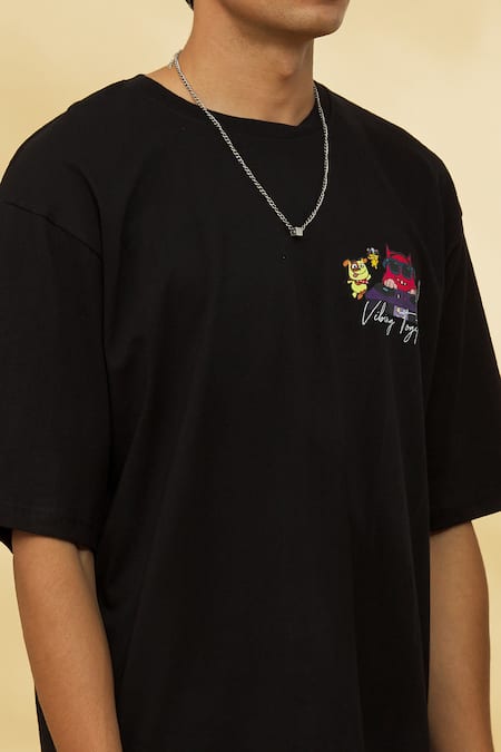 Theorem_Black Cotton Vibing Together Designer T-shirt _at_Aza_Fashions