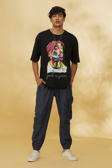 Shop_Theorem_Black Cotton Legends Are Forever T-shirt 