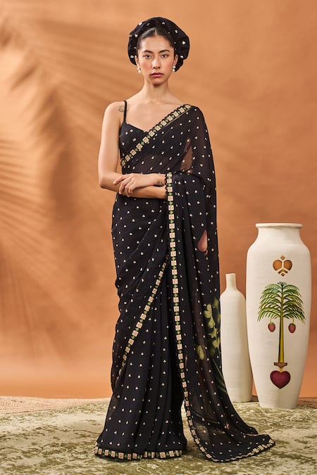 Buy_Masaba_Black Georgette Cut Work Printed Saree Set With Cape 