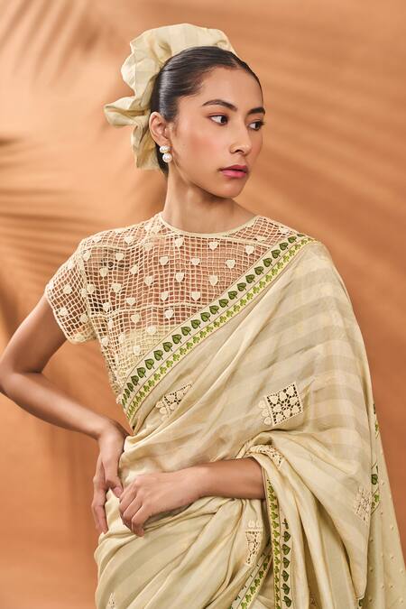 Buy Masaba Sapphire Embroidery Printed Raw Silk Saree With Unstitched Blouse Piece Buy_Masaba_Sapphire Embroidery Printed Raw Silk Saree With Unstitched Blouse Piece