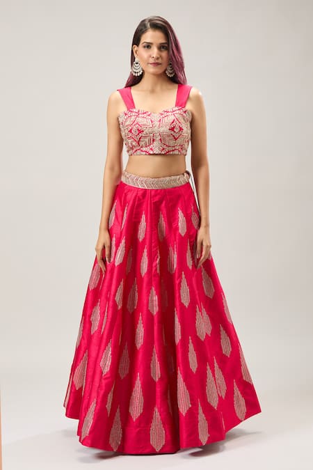 Samyukta Singhania_Pink Net Embroidery Lehenga Set _Online_at_Aza_Fashions