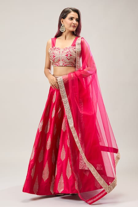 Buy_Samyukta Singhania_Pink Net Embroidery Lehenga Set _Online_at_Aza_Fashions